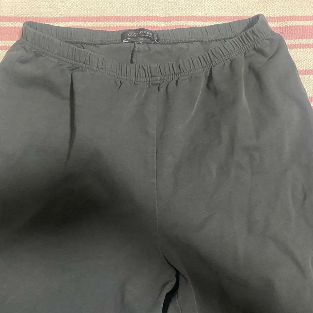 cut loose medium wide leg gray pants